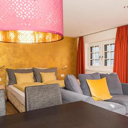 Village With Matterhorn View 公寓